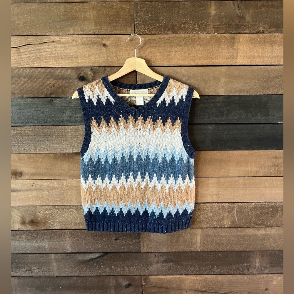 Vintage Maurices Knit Sweater Vest Navy Tan Zigzag Pattern 90s Cottagecore